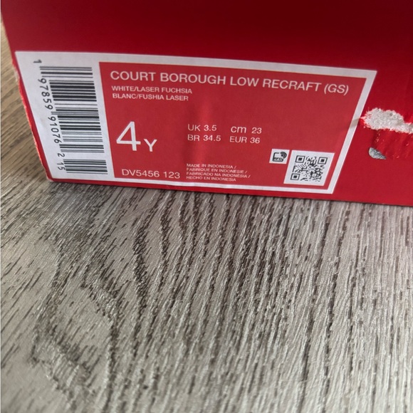 Nike court borough Kids Pink and White Sneakers - Picture 5 of 5